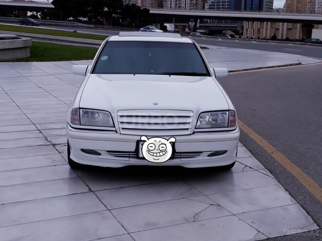 Mercedes C 230 1999, 137,000 km - 2.3 l - Bakı