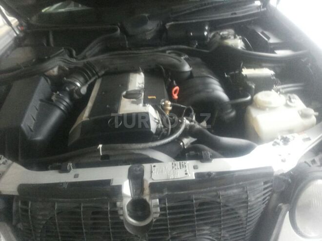 Mercedes E 320 1997, 357,000 km - 3.2 l - Zaqatala