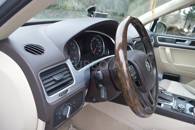 Volkswagen Touareg 2012, 97,000 km - 3.6 л - Bakı
