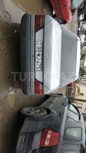 Mercedes E 230 1987, 225,000 km - 2.3 л - Bakı