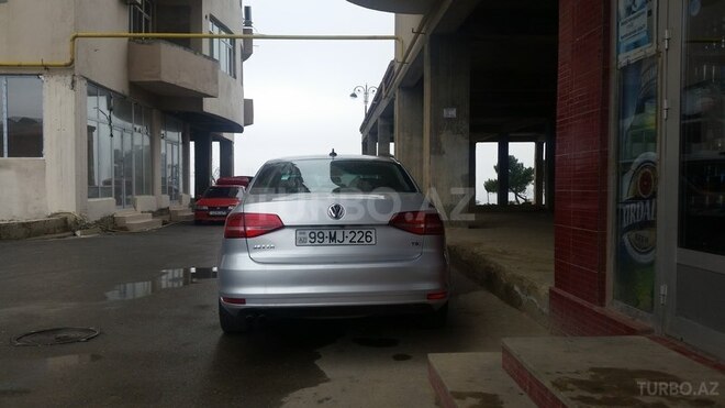 Volkswagen Jetta 2014, 34,000 km - 1.8 l - Bakı