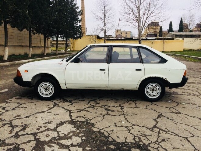 Moskvich 2141 1990, 180,000 km - 1.5 l - Gəncə