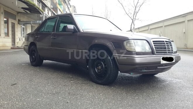 Mercedes E 300 1994, 250,000 km - 3.0 l - Bakı