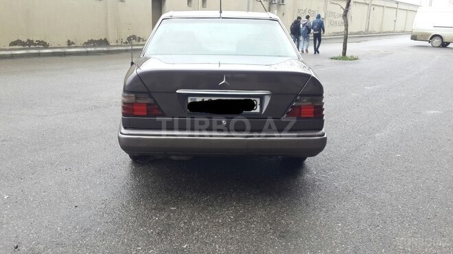 Mercedes E 300 1994, 250,000 km - 3.0 l - Bakı
