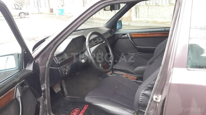 Mercedes E 300 1994, 250,000 km - 3.0 l - Bakı