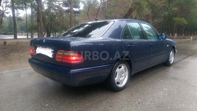 Mercedes E 230 1996, 308,767 km - 2.3 l - Sumqayıt