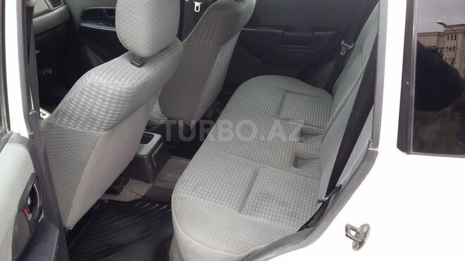 Mitsubishi Pajero io 1999, 287,000 km - 1.8 l - Yevlax