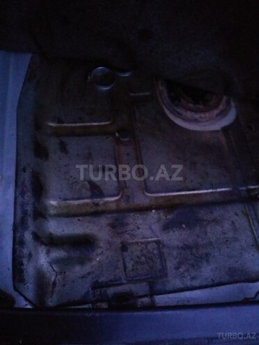 GAZ 31105 2004, 299,000 km - 2.3 л - Ağdam