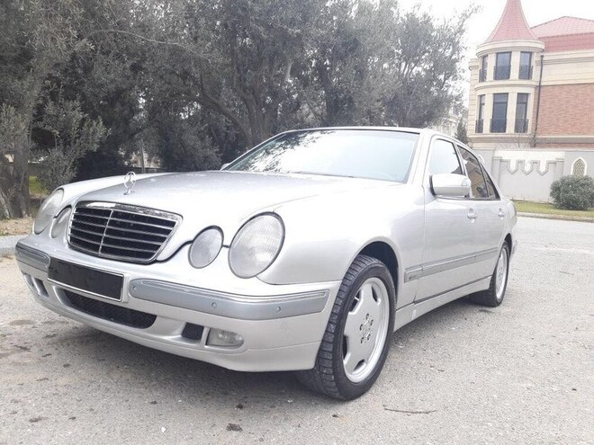 Mercedes E 220 2001, 314,000 km - 2.2 l - Bakı