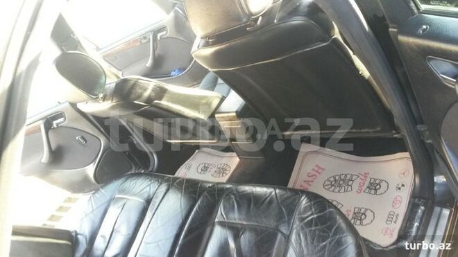 Mercedes C 230 1999, 180,270 km - 2.3 l - Naftalan