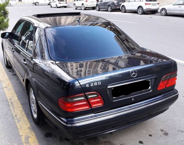 Mercedes E 280 2000, 266,000 km - 2.8 l - Bakı