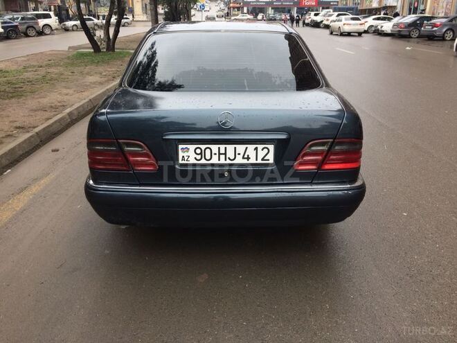 Mercedes E 230 1998, 290,000 km - 2.3 l - Bakı
