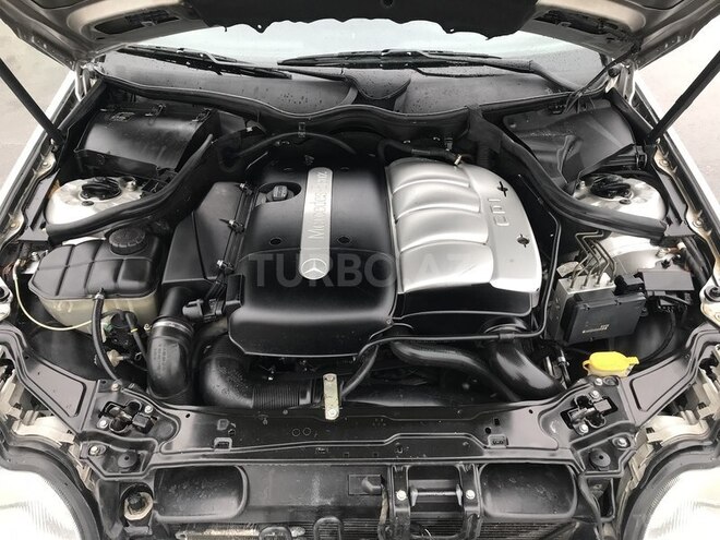 Mercedes C 220 2002, 390,000 km - 2.2 l - Bakı