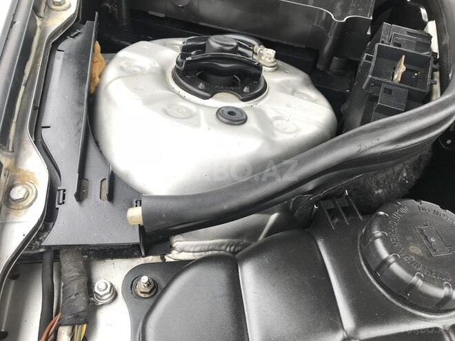 Mercedes C 220 2002, 390,000 km - 2.2 l - Bakı
