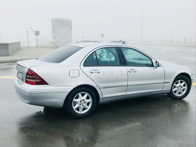Mercedes C 220 2002, 390,000 km - 2.2 l - Bakı