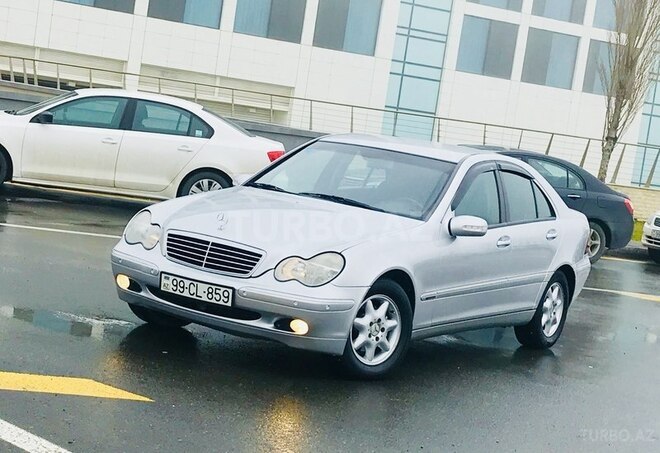 Mercedes C 220 2002, 390,000 km - 2.2 l - Bakı