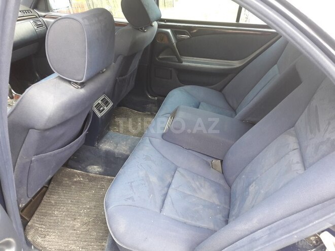 Mercedes E 230 1995, 342,000 km - 2.3 l - Bakı