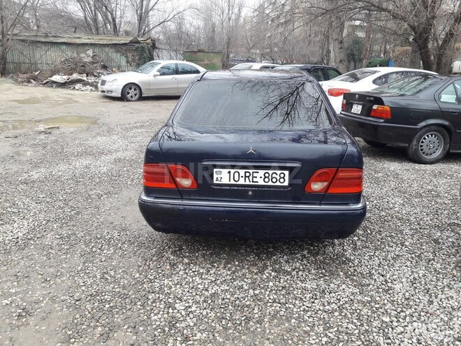 Mercedes E 230 1995, 342,000 km - 2.3 l - Bakı