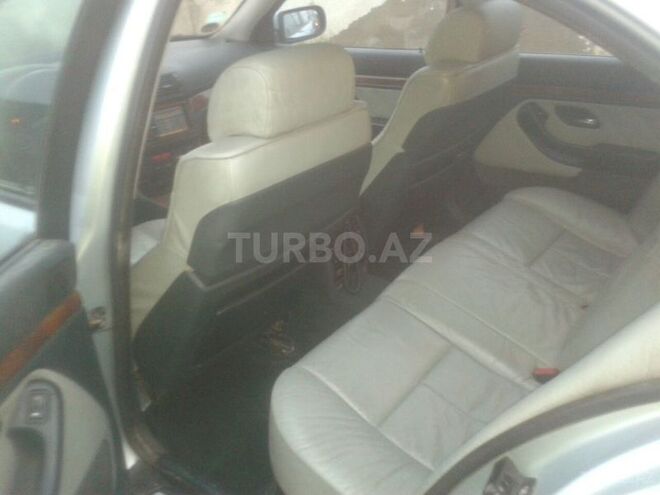 BMW 528 1999, 247,452 km - 2.8 l - Sumqayıt