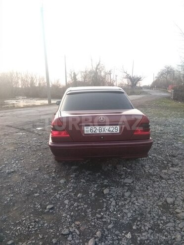 Mercedes C 180 1997, 300,000 km - 1.8 l - Zaqatala