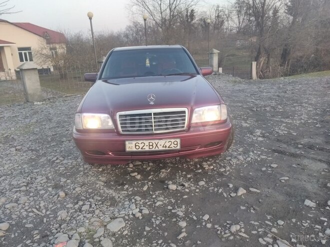 Mercedes C 180 1997, 300,000 km - 1.8 l - Zaqatala
