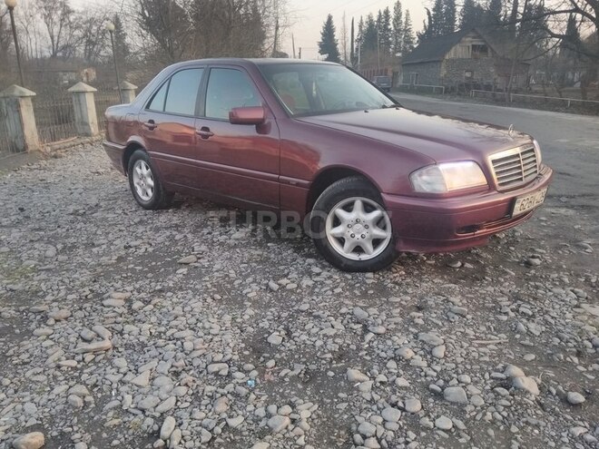 Mercedes C 180 1997, 300,000 km - 1.8 l - Zaqatala