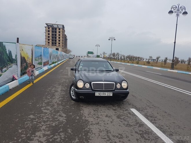 Mercedes E 240 1999, 361,457 km - 2.4 l - Sumqayıt