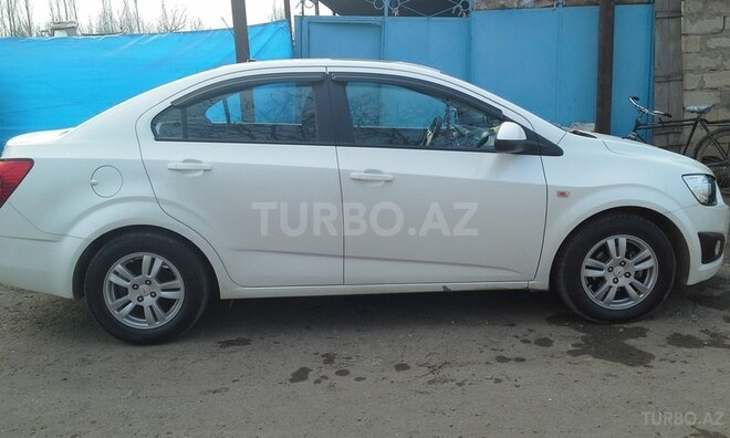 Kia Rio 2014, 700 km - 0.4 l - Naxçıvan