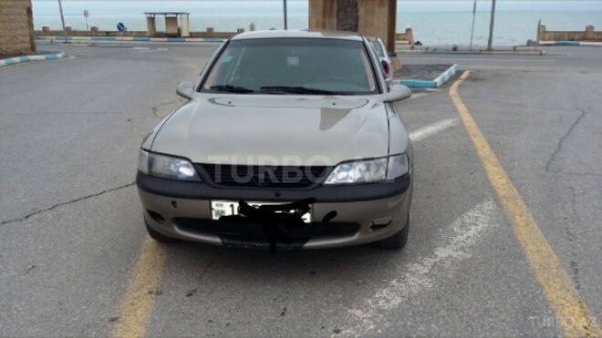Opel Vectra 1996, 286,000 km - 2.0 l - Sumqayıt