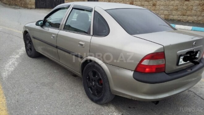 Opel Vectra 1996, 286,000 km - 2.0 l - Sumqayıt