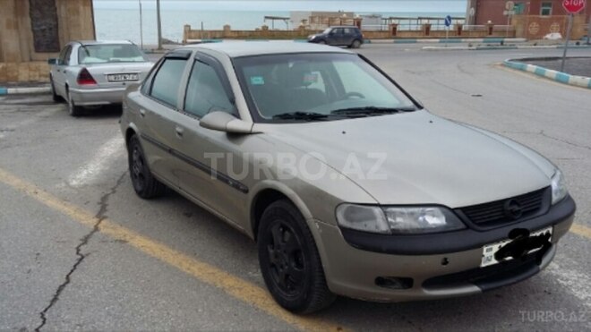 Opel Vectra 1996, 286,000 km - 2.0 l - Sumqayıt