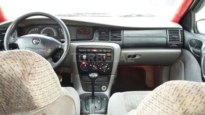 Opel Vectra 1996, 286,000 km - 2.0 l - Sumqayıt