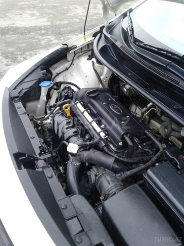 Kia Rio 2012, 19,000 km - 0.1 l - Salyan