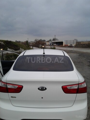 Kia Rio 2012, 19,000 km - 0.1 l - Salyan
