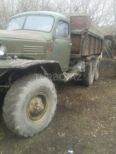 ZIL  1987, 150,000 km - 0.5 л - Oğuz