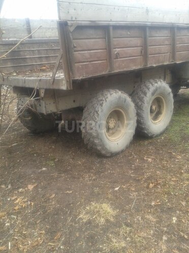 ZIL  1987, 150,000 km - 0.5 л - Oğuz