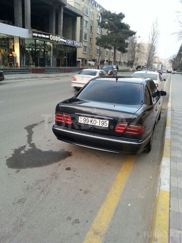 Mercedes E 240 2000, 2,220,000 km - 2.4 l - Bakı