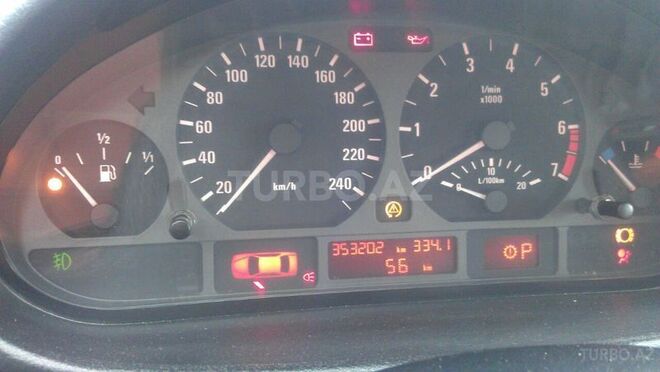 BMW 323 1998, 353,202 km - 2.5 l - Qusar