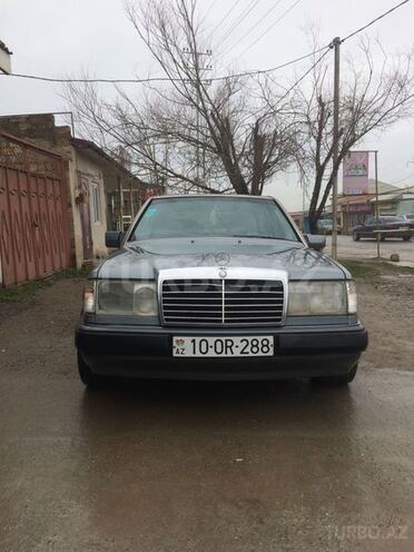Mercedes E 200 1990, 280,000 km - 0.2 l - Bakı