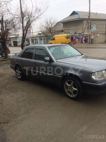 Mercedes E 200 1990, 280,000 km - 0.2 l - Bakı