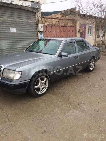 Mercedes E 200 1990, 280,000 km - 0.2 l - Bakı