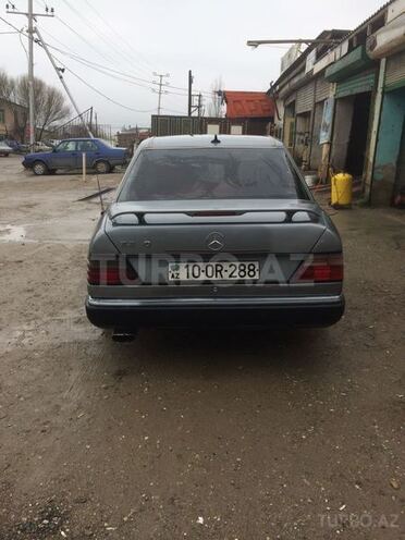 Mercedes E 200 1990, 280,000 km - 0.2 l - Bakı