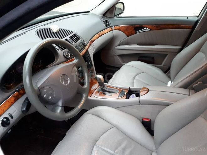 Mercedes E 240 2002, 279,000 km - 2.4 l - Bakı