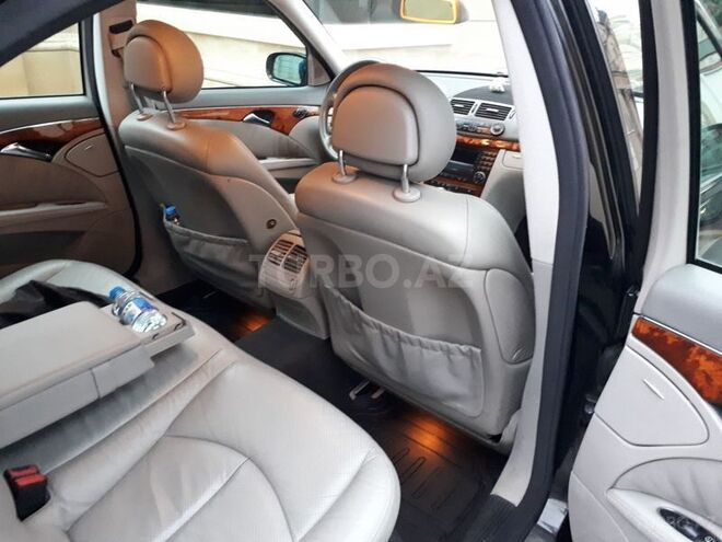 Mercedes E 240 2002, 279,000 km - 2.4 l - Bakı