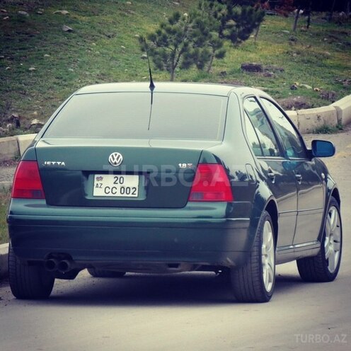 Volkswagen Jetta 2001, 128,000 km - 1.8 l - Gəncə