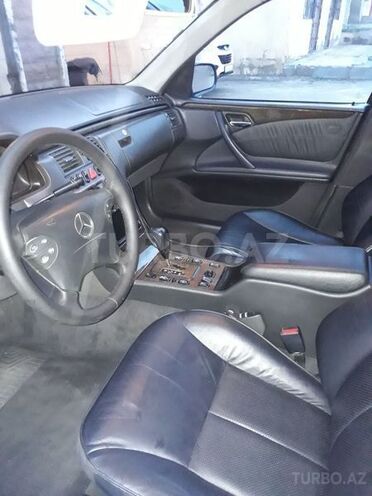 Mercedes E 320 2000, 387,250 km - 3.2 л - Bakı