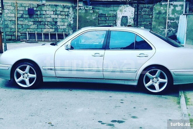 Mercedes E 280 2000, 288,000 km - 2.8 l - Şirvan