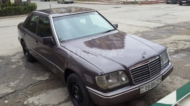 Mercedes E 250 1994, 291,000 km - 2.5 л - Bakı
