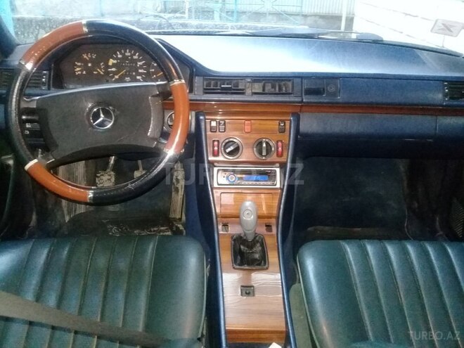 Mercedes E 200 1991, 124,521 km - 2.0 l - Lənkəran