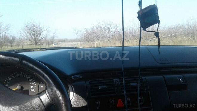 Mercedes E 220 2000, 366,019 km - 2.2 l - Tərtər